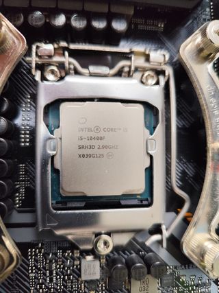 Placa base ASUS + Procesador Intel i5-10400F