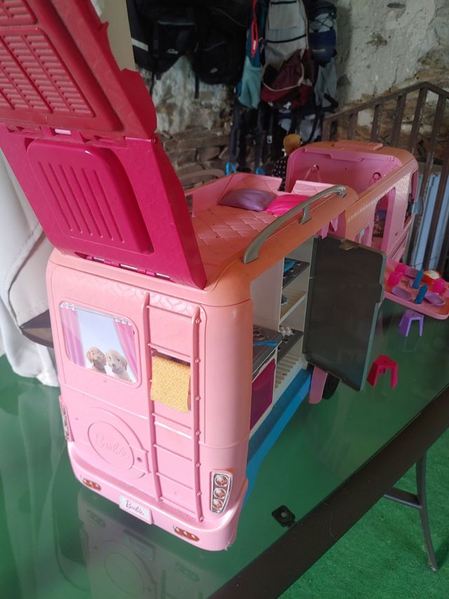 Autocaravana Barbie Rosa