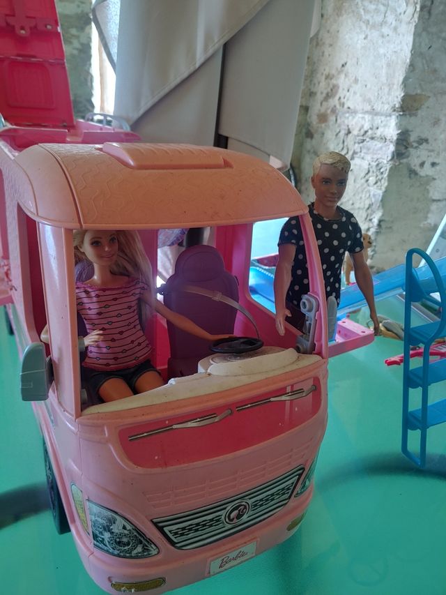 Autocaravana Barbie Rosa