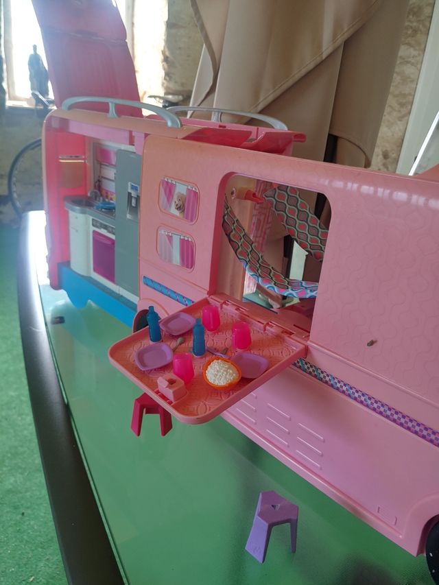 Autocaravana Barbie Rosa