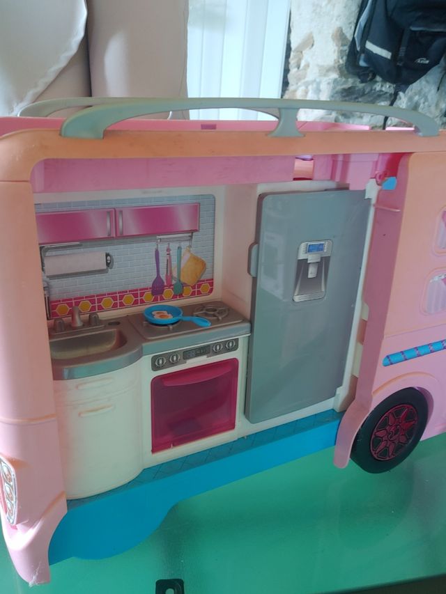 Autocaravana Barbie Rosa