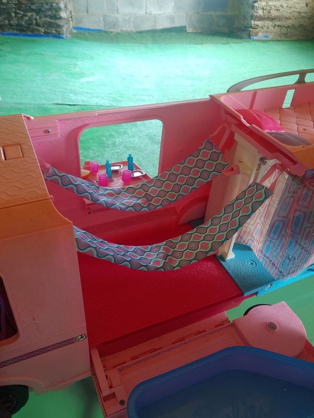 Autocaravana Barbie Rosa