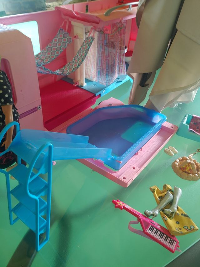 Autocaravana Barbie Rosa