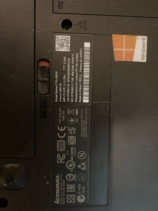 Portátil Lenovo G50-30 negro-dorado