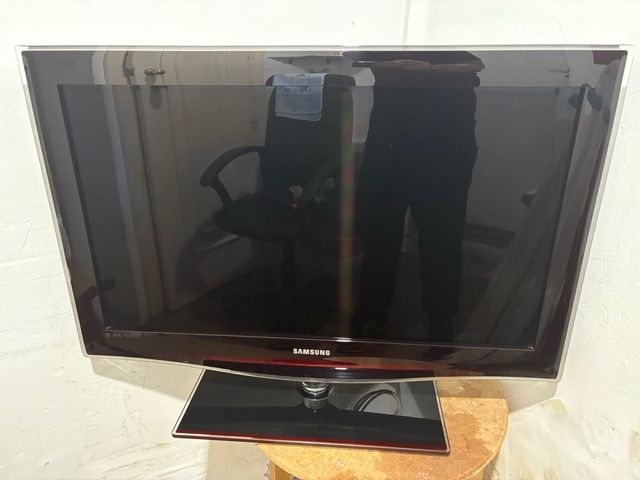 TV SAMSUNG 32" - Sin mando