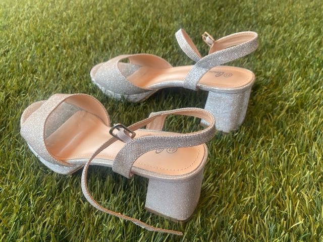 Sandalias plata fiesta núm 41