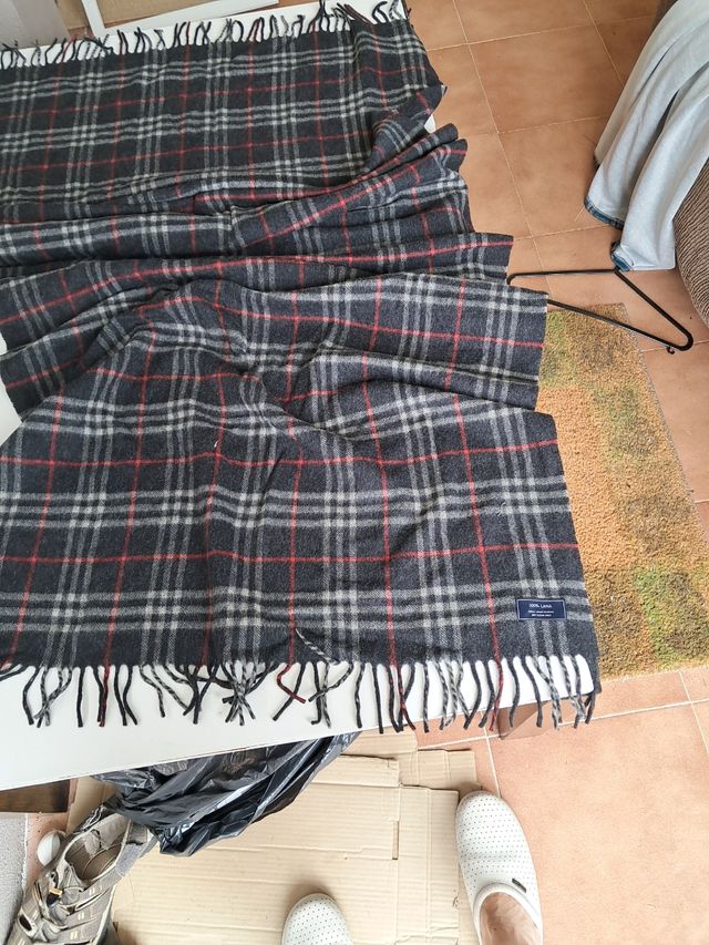 Manton Burberrys clásico gris-rojo