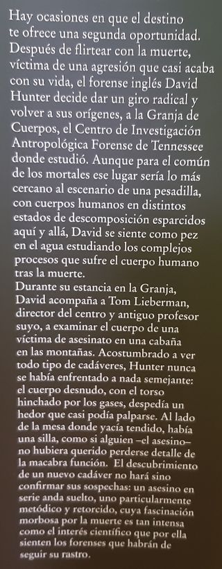 Novela negra El susurro de los muertos-Simon Becke