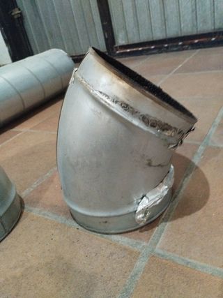Tubo y codos galvanizados 200mm