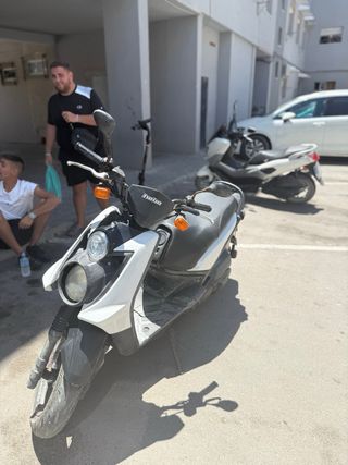 Yamaha BWS 125 - Scooter
