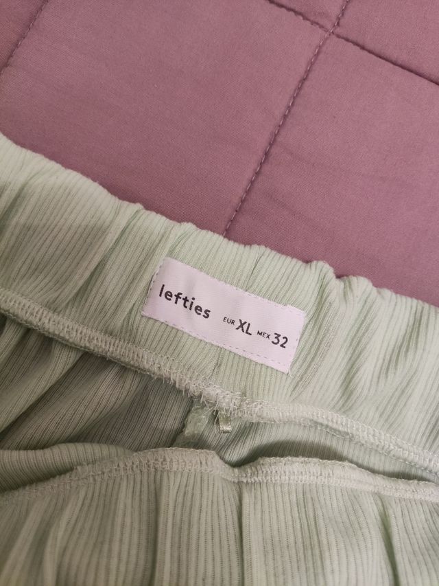 Pantalón pijama corto verde menta de canalé