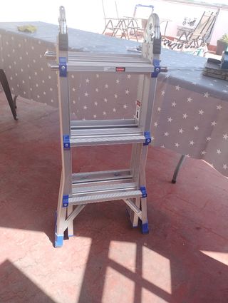 Escalera aluminio plegable