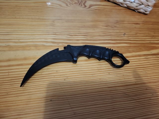 Cuchillo Karambit Juguete