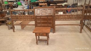 Dormitorio antiguo de madera
Cualquier duda , cont