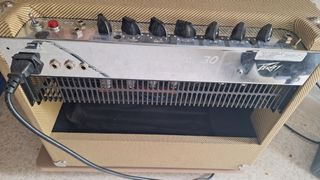 Peavey Classic 30 amplificador válvulas