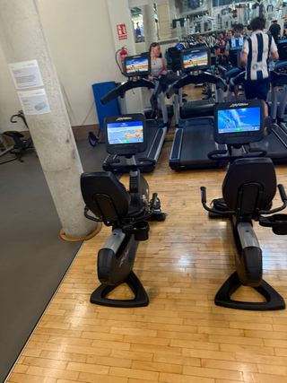 6 Bicicletas estáticas Life Fitness