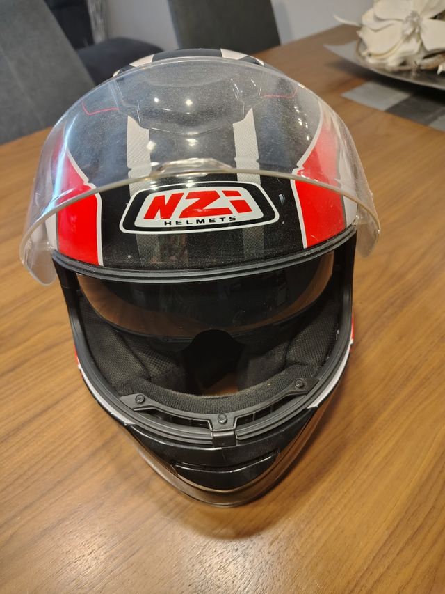 Casco moto NZI integral  gafas de sol