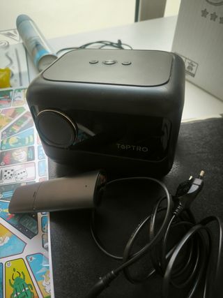 Proyector TOPTRO TR25 portátil