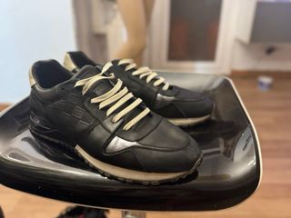 Zapatillas Louis Vuitton 42