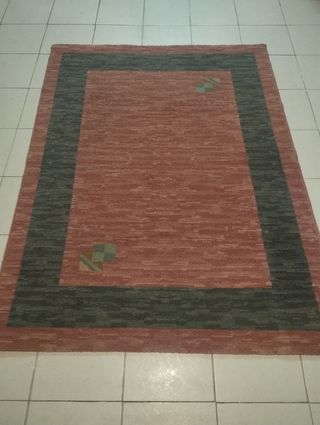 Alfombra rosa ( con la luz la foto sale naranja)