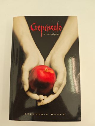 Crepúsculo (Saga Crepúsculo 1) (Spanish Edition)