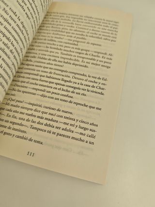 Crepúsculo (Saga Crepúsculo 1) (Spanish Edition)