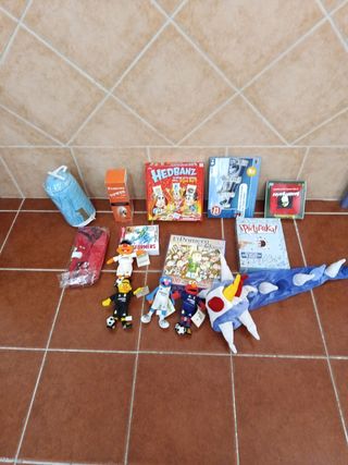Lote juegos mesa, peluches Real Madrid y mas