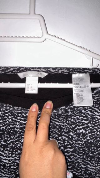 Minifalda negro y blanco H&M - Talla 36