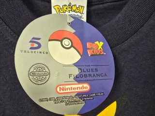 Camiseta Pokémon vintage años 90 negra
