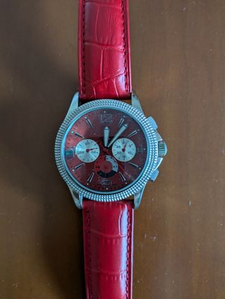Reloj  rojo