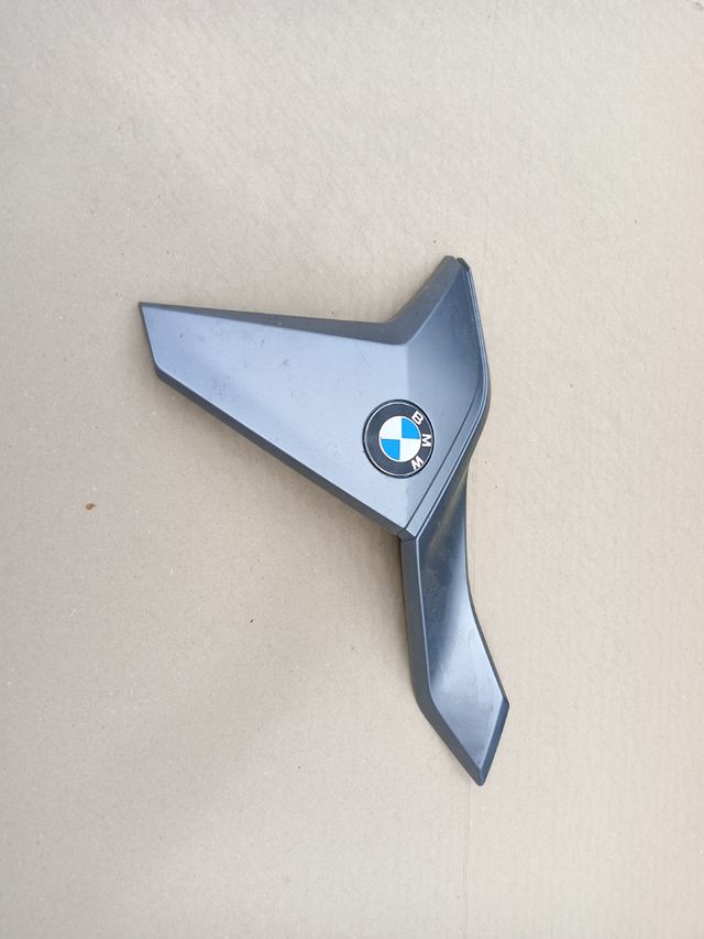 Tapa lateral BMW F900R gris