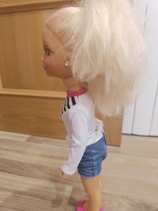 Muñeca Nancy rubia