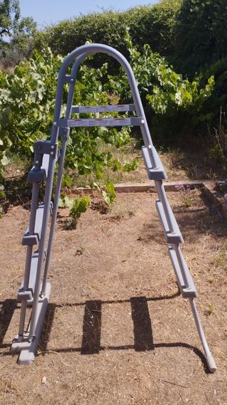 Piscina redonda azul