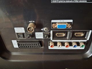 TV Samsung 42”- Negro/Rojo