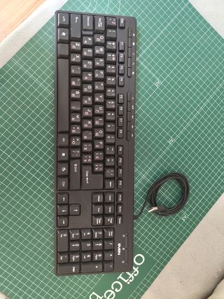 Teclado SVEN - Ruso/Ucraniano