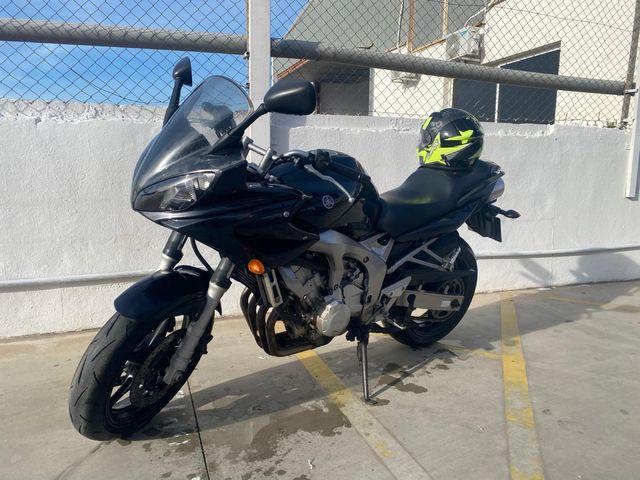 Yamaha Fazer 600 Negra - 50.000km