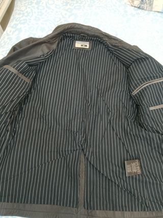 Chaqueta negra piel