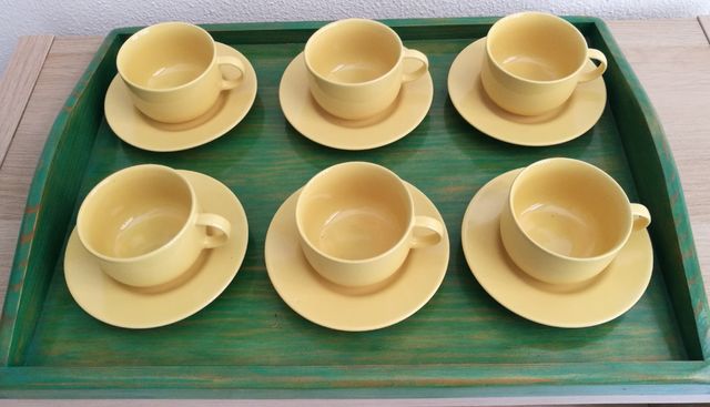 Juego de 6 tazas amarillas