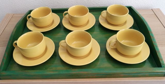Juego de 6 tazas amarillas