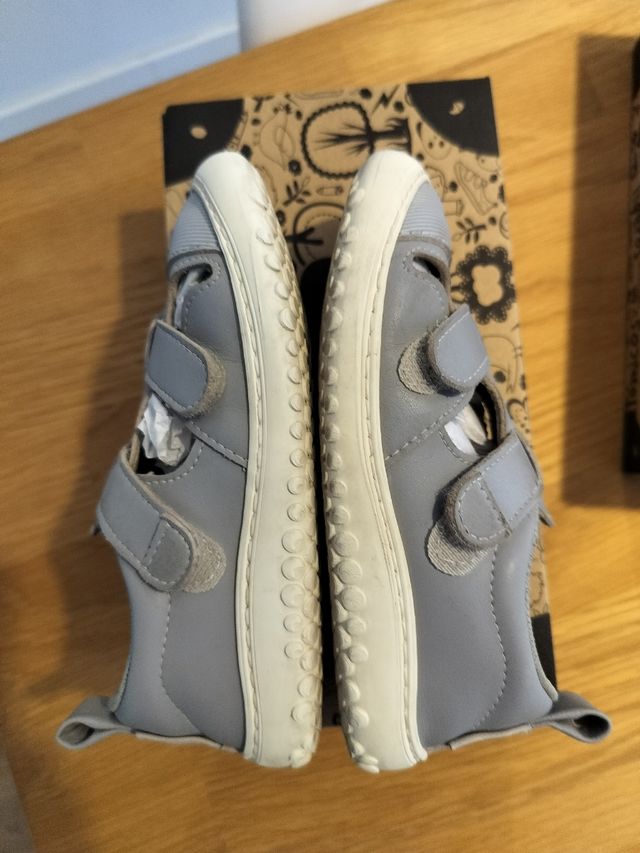 Zapato Feroz Jávea Rocker gris. Talla 26