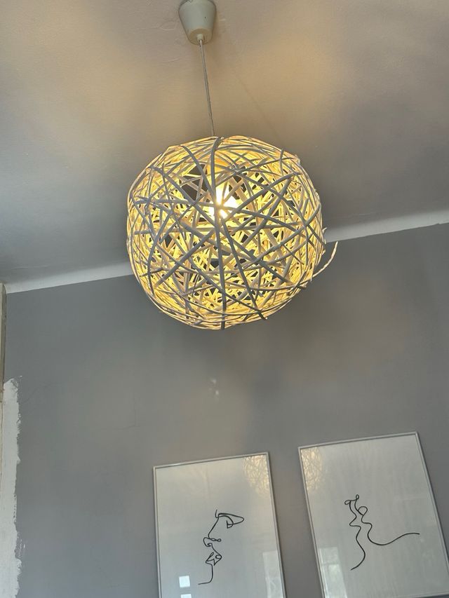 Lámpara mimbre Leroy Merlin blanca