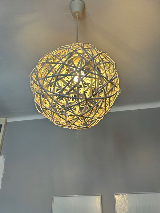 Lámpara mimbre Leroy Merlin blanca