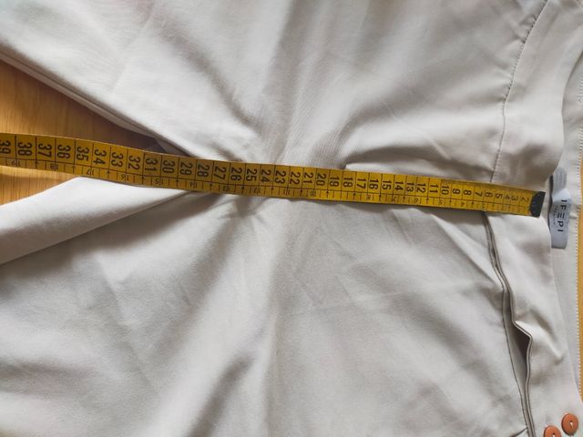 Pantalones beige IFEPI