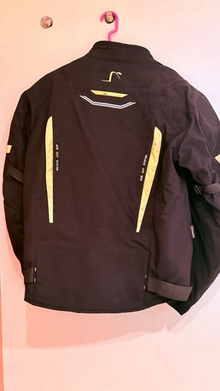 Casco moto Unik amarillo-negro + chaqueta