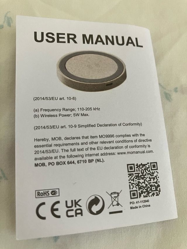 Cargador inalámbrico JUNG. Nuevo