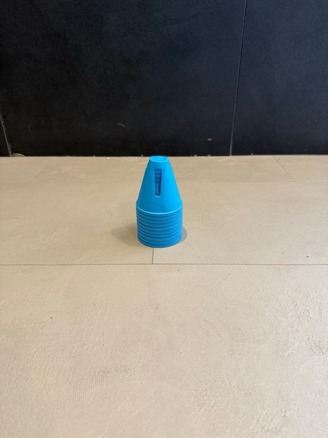 Kit patinaje: Patines, casco, conos y mochila