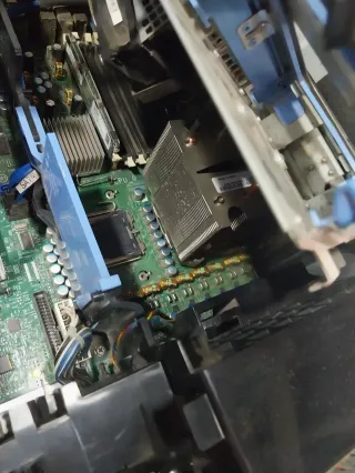 Dell Precision 490 - Servidor