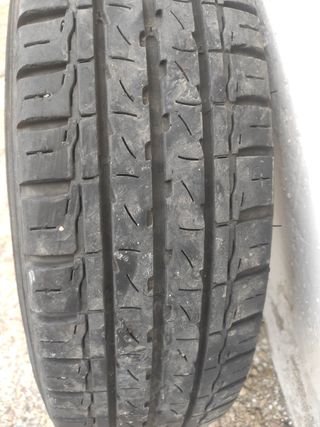 Llantas 165/65/14 (2) 175/65R14 (4)
Opel Corsa 
