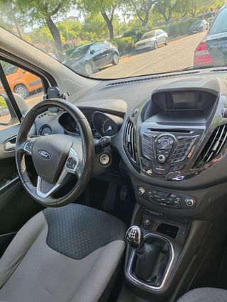 Ford Tourneo Courier 2016