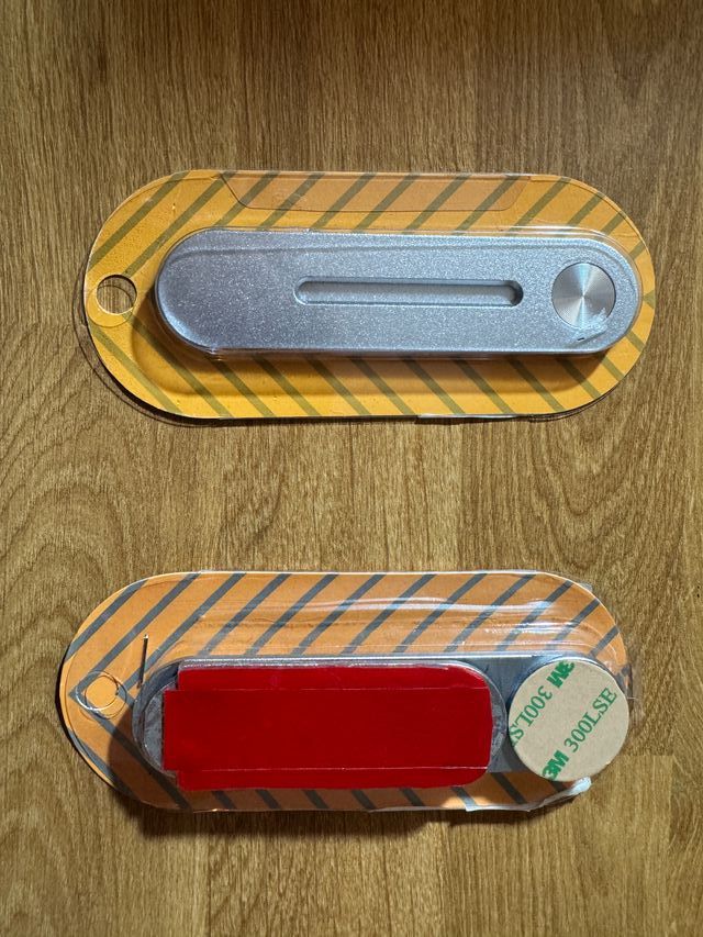 Suportes de monitor de computador, Óculos, Alto-falantes 14 €